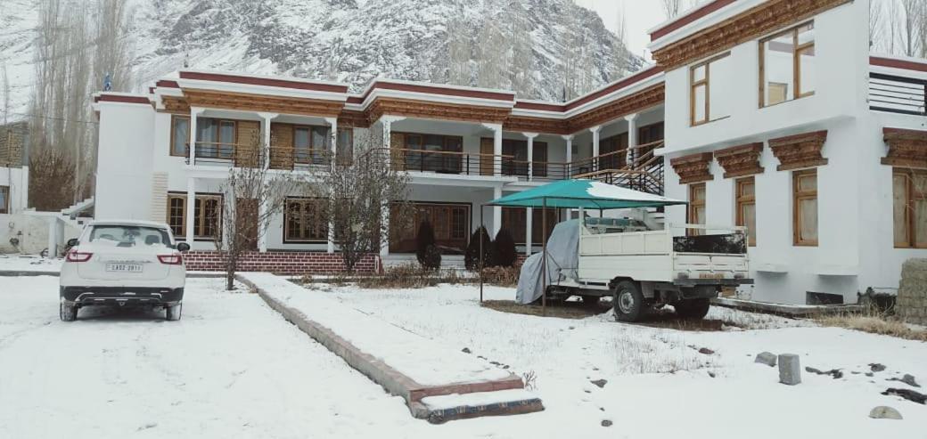 Hotel Nubra Residency Charasa Экстерьер фото