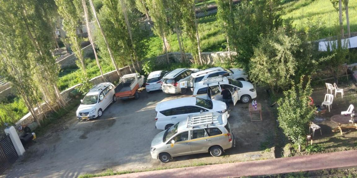 Hotel Nubra Residency Charasa Экстерьер фото